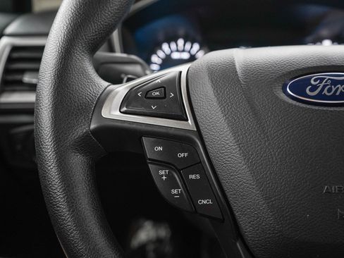 Used 2017 Ford Fusion SE FWD image 23