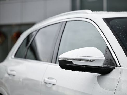 New 2025 Audi Q5 2.0T Premium image 3