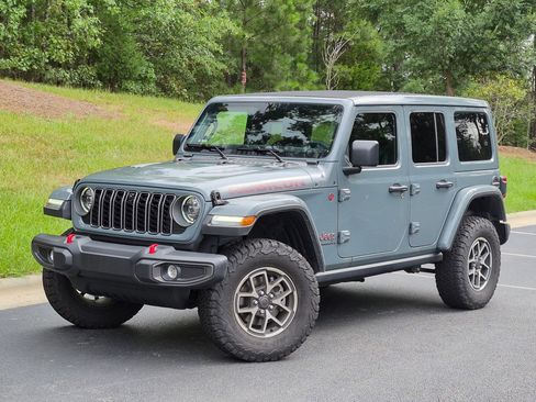 Used 2026 Jeep Wrangler Unlimited Rubicon w/ Safety Group AWD/4WD image 1