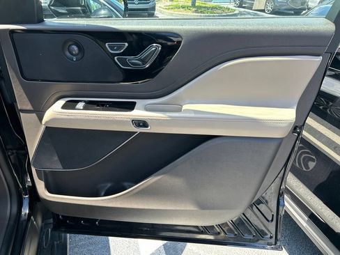 Used 2023 Lincoln Aviator Reserve w/ Equipment Group 201A AWD/4WD image 39