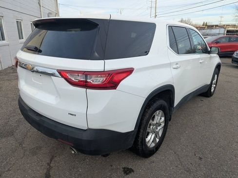 Used 2021 Chevrolet Traverse LS AWD/4WD image 7