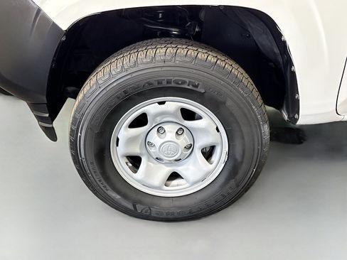 Used 2020 Toyota Tacoma SR RWD image 37