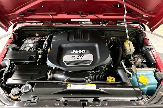 Used 2012 Jeep Wrangler Sport AWD/4WD image 29