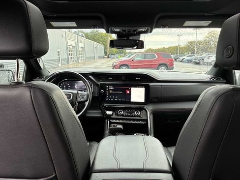 Used 2023 GMC Sierra 1500 AT4 w/ AT4 Premium Package image 21