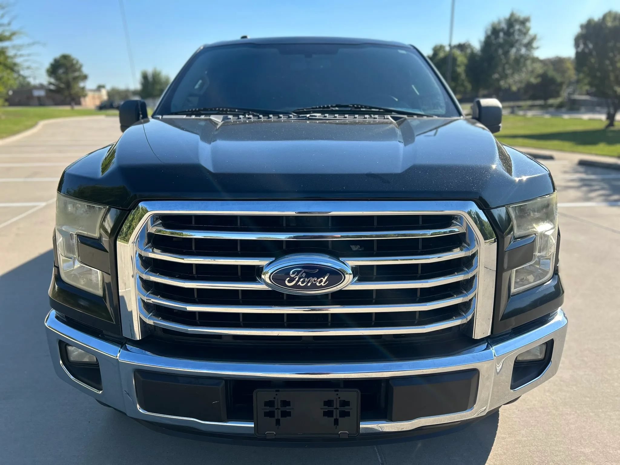 Used 2015 Ford F150 XLT w/ Equipment Group 302A Luxury RWD image 3