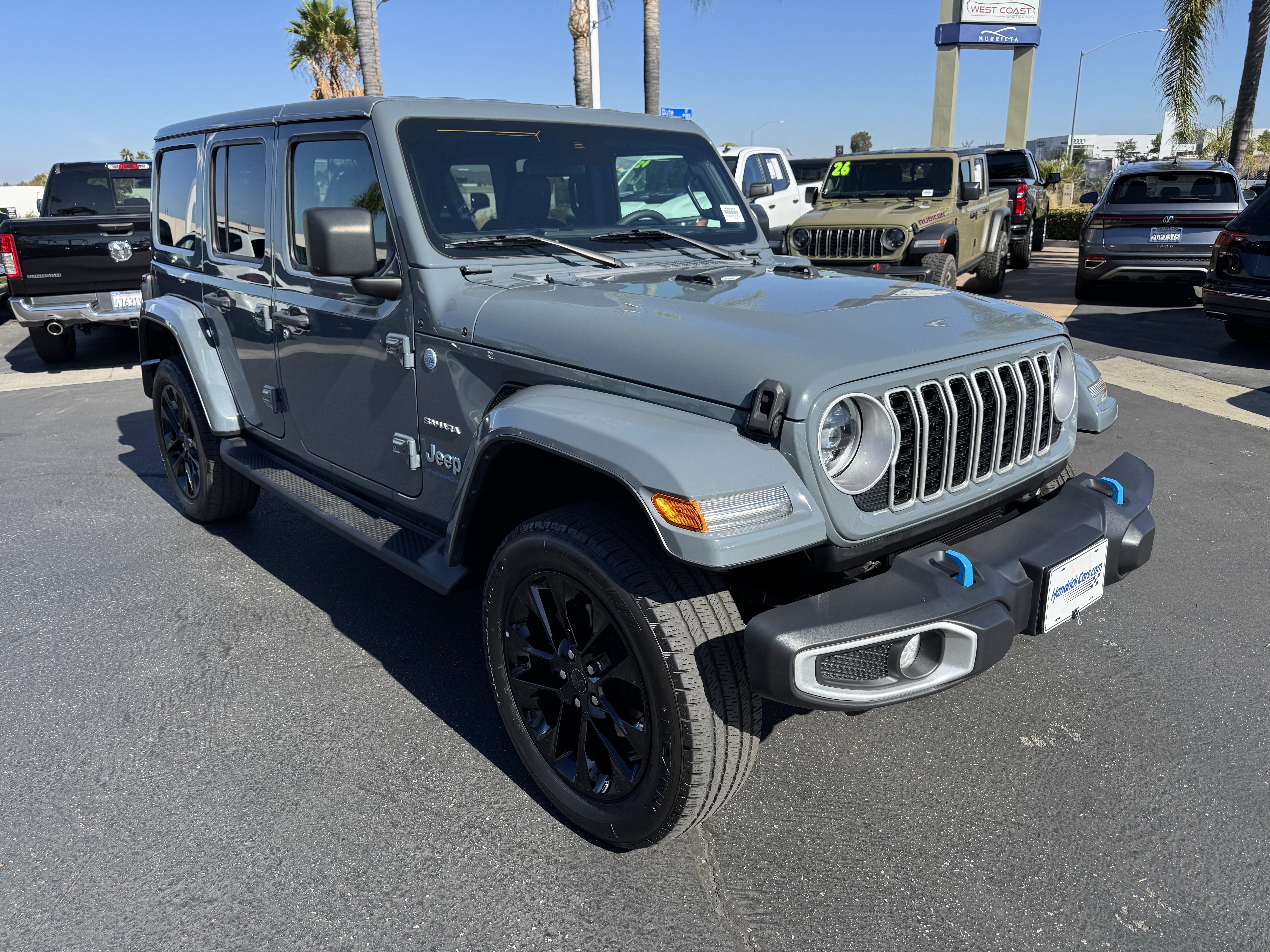 Used 2024 Jeep Wrangler Unlimited Sahara AWD/4WD image 2
