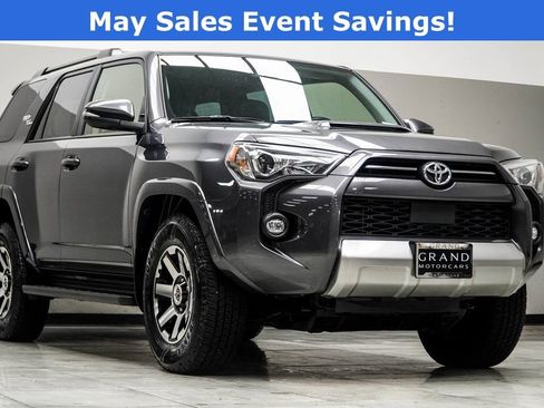 Used 2023 Toyota 4Runner TRD Off-Road Premium w/ Moonroof Package AWD/4WD image 4