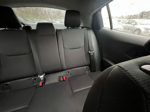 Used 2025 Toyota Prius LE image 31