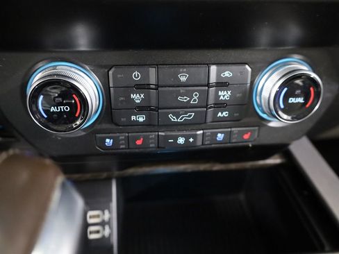 Certified 2020 Ford F150 Limited image 24