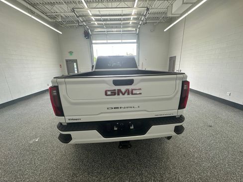 Used 2024 GMC Sierra 3500 Denali AWD/4WD image 7