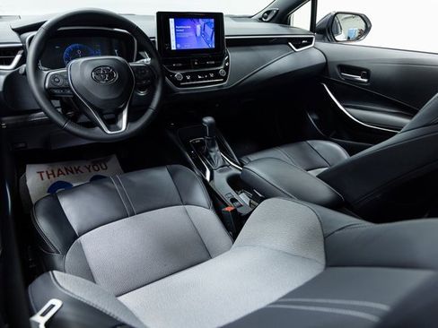 Used 2025 Toyota Corolla XSE image 20