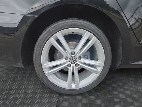 Used 2014 Volkswagen Passat TDI SE FWD image 36