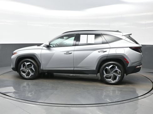 Certified 2023 Hyundai Tucson Limited AWD/4WD image 3