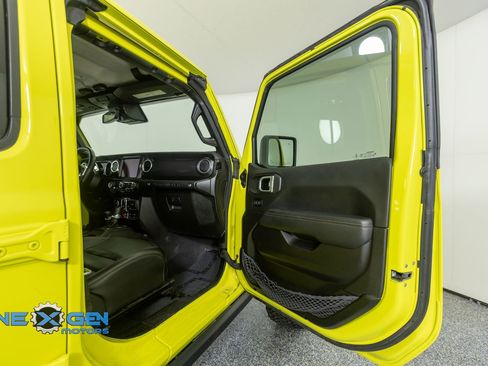 Used 2023 Jeep Wrangler Unlimited Rubicon 392 w/ Xtreme Recon 35" Tire Package AWD/4WD image 37