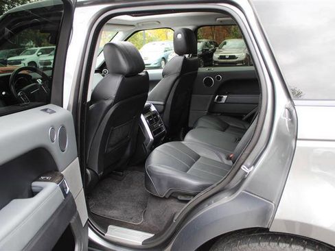 Used 2014 Land Rover Range Rover Sport HSE image 29