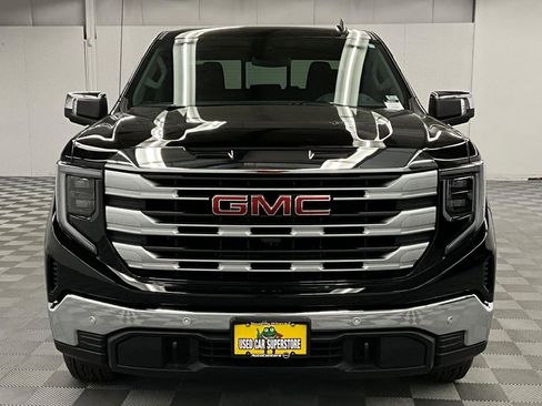Used 2025 GMC Sierra 1500 SLE w/ Preferred Package AWD/4WD image 4