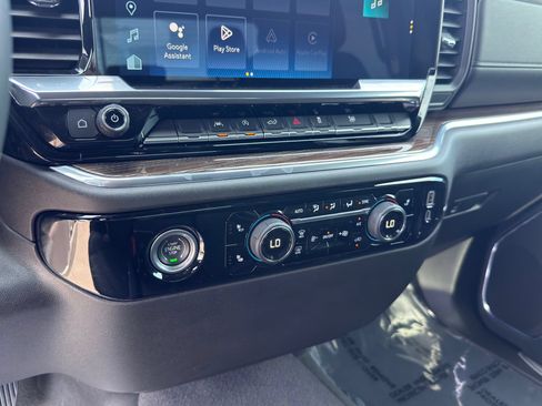 Used 2024 Chevrolet Silverado 1500 LT RWD image 16