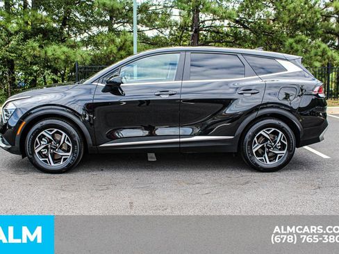 Used 2024 Kia Sportage LX image 7