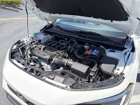 Used 2024 Honda Civic Touring image 27