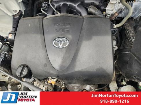 Used 2018 Toyota Highlander Plus FWD image 33