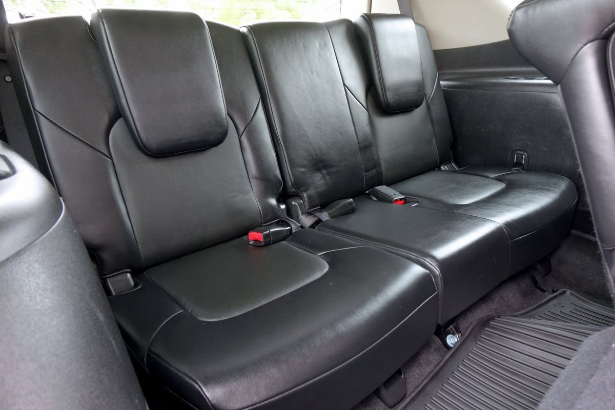 Used 2021 Nissan Armada SV RWD image 12