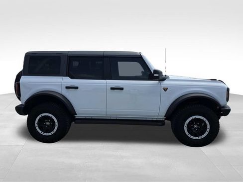 Used 2024 Ford Bronco Badlands AWD/4WD image 2