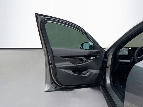 New 2026 BMW 530i w/ Convenience Package RWD image 23