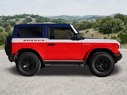 Used 2025 Ford Bronco Stroppe Edition AWD/4WD image 9