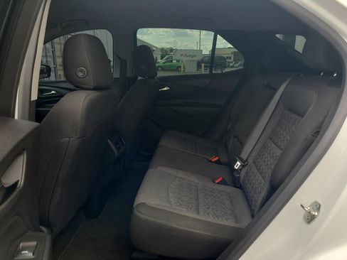 Used 2024 Chevrolet Equinox LT FWD image 24