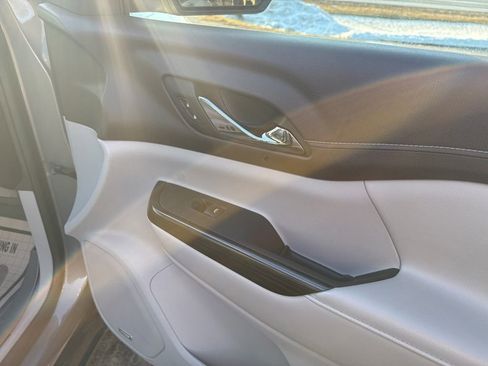 Used 2019 GMC Acadia SLT image 38