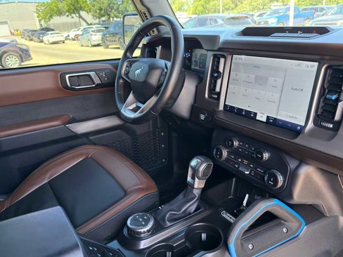 Used 2022 Ford Bronco Outer Banks AWD/4WD image 34