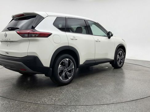 Used 2025 Nissan Rogue SV FWD image 9