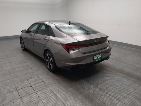 Used 2023 Hyundai Elantra SEL w/ Convenience Package FWD image 5