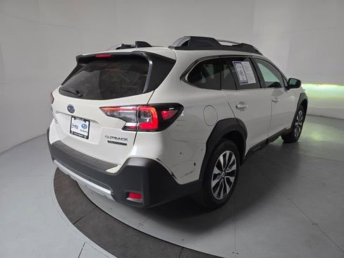 Used 2023 Subaru Outback Touring XT AWD/4WD image 5