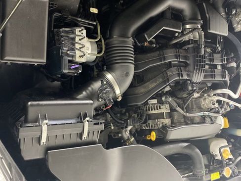 Used 2023 Subaru Outback Limited image 35