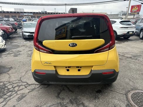 Used 2020 Kia Soul LX image 7