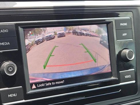Used 2022 Volkswagen Atlas SE FWD image 17