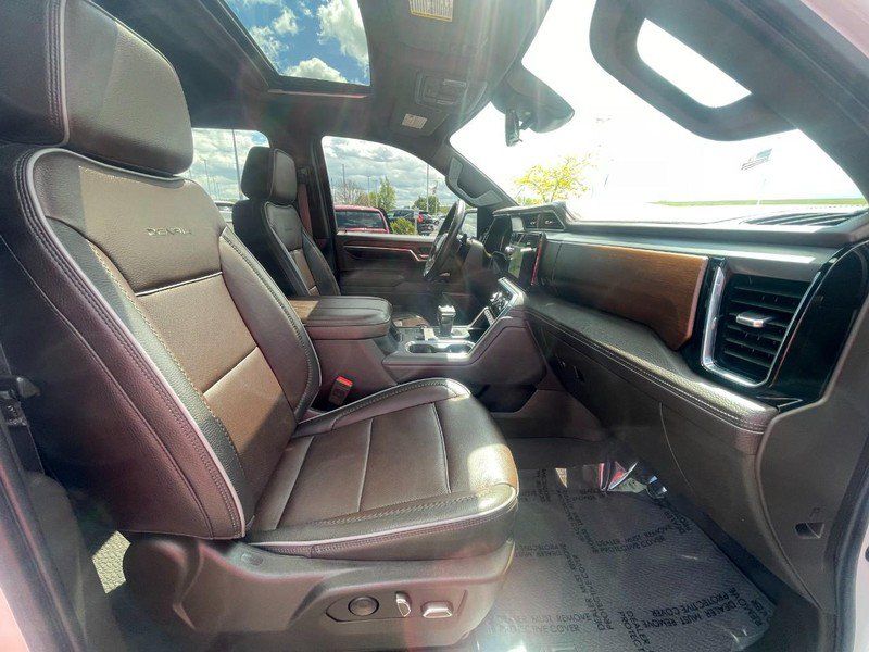 Used 2023 GMC Sierra 1500 Denali AWD/4WD image 14