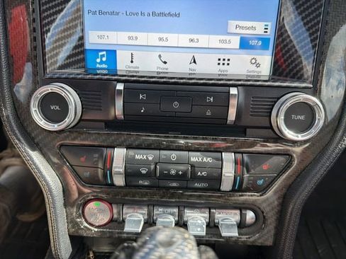 Used 2018 Ford Mustang GT Premium w/ Equipment Group 401A RWD image 25