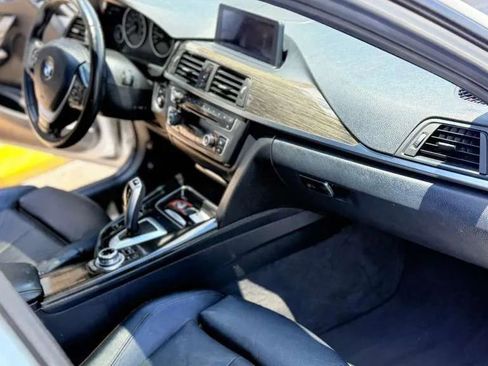 Used 2013 BMW 328i Sedan RWD image 9