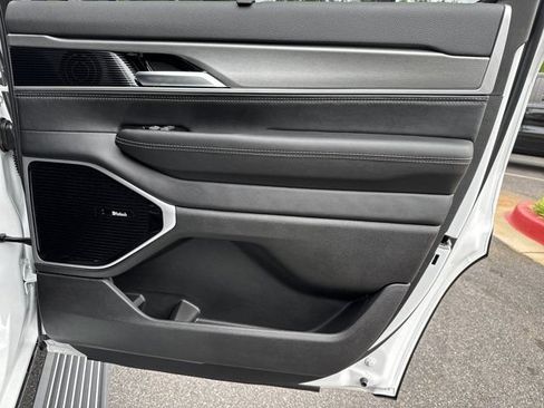 New 2026 Jeep Grand Wagoneer Limited AWD/4WD image 13