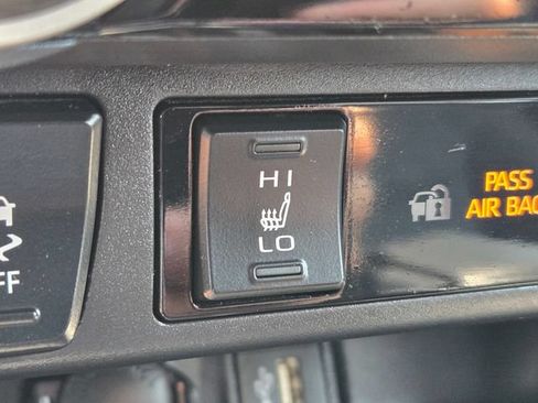 Used 2025 Toyota RAV4 XLE w/ Convenience Package AWD/4WD image 21