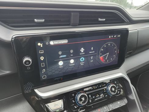 Used 2022 GMC Sierra 1500 Denali AWD/4WD image 8