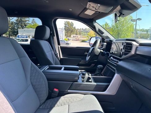 Certified 2025 Toyota Tundra SR5 w/ TRD Off-Road Package AWD/4WD image 19
