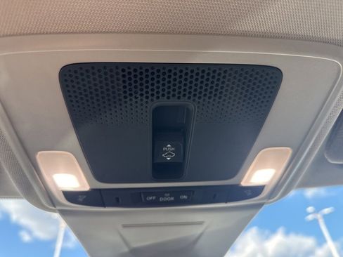 Used 2024 Honda Civic EX-L image 27