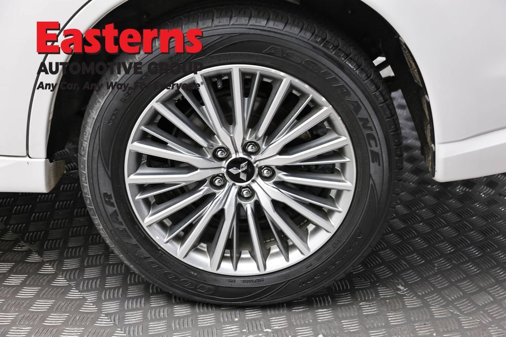 Used 2020 Mitsubishi Outlander SEL AWD/4WD image 10