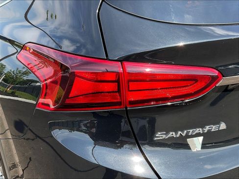 Used 2019 Hyundai Santa Fe SEL FWD image 23
