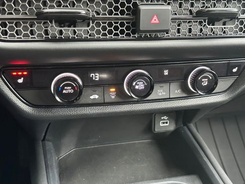 Used 2023 Honda HR-V Sport image 25