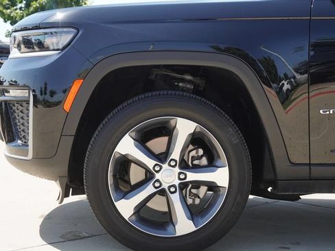 Certified 2026 Jeep Grand Cherokee L Limited AWD/4WD image 5