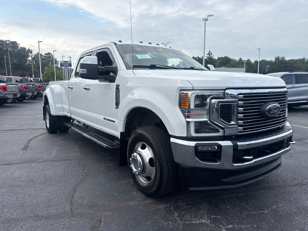 Used 2021 Ford F350 Lariat w/ Lariat Ultimate Package AWD/4WD image 4
